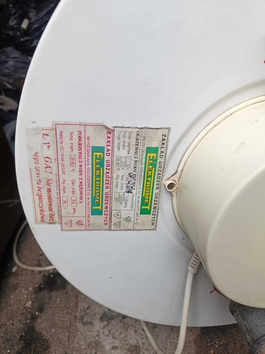 Poziomy bolier do centralnego ogrzewania z wężownicą firmy elekromet