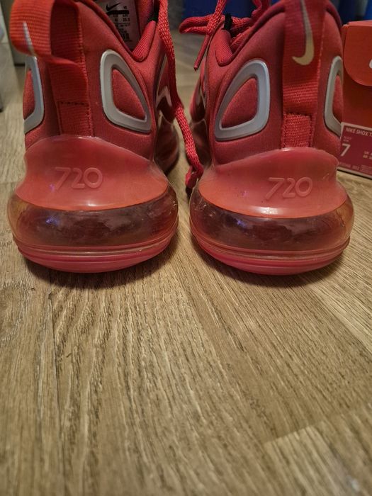 Nike shox 720 malinowe