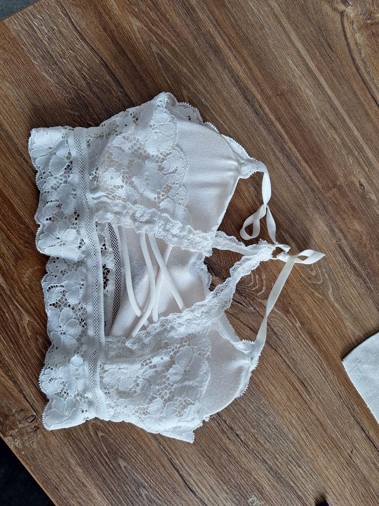 Biustonosz usztywniany top