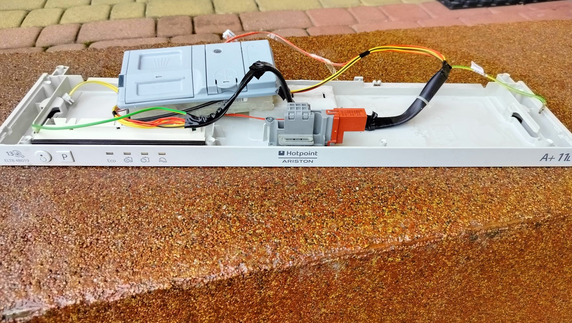 Ariston hotpoint ELTB 4B019