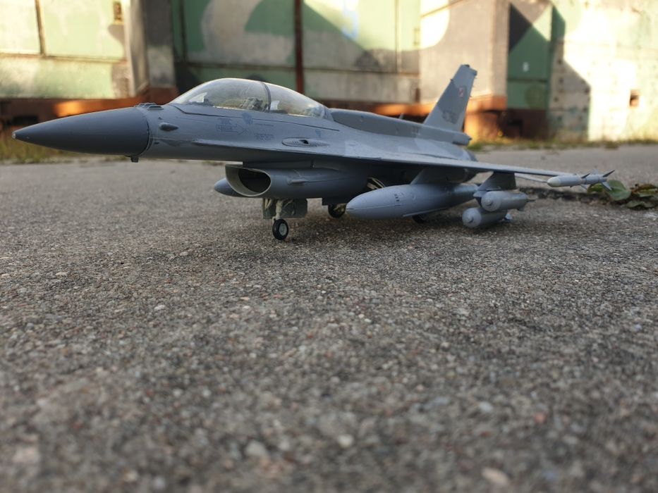 F 16 Polish Air Force 1:48
