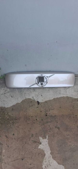 Центральна Решітка радіатора  Volvo XC40  , С40