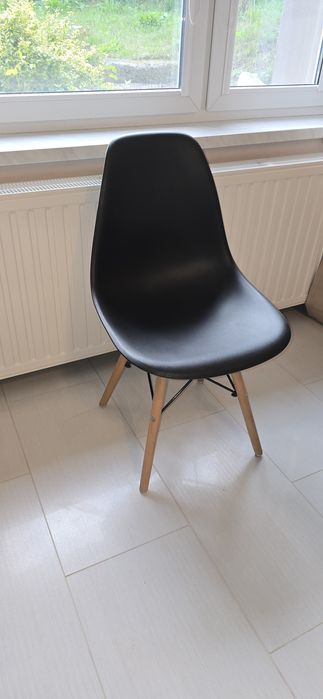Krzesła czarne x2