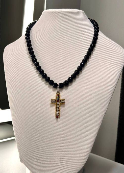 Намисто з хрестиком, інкрустованим камінням Swarovski.