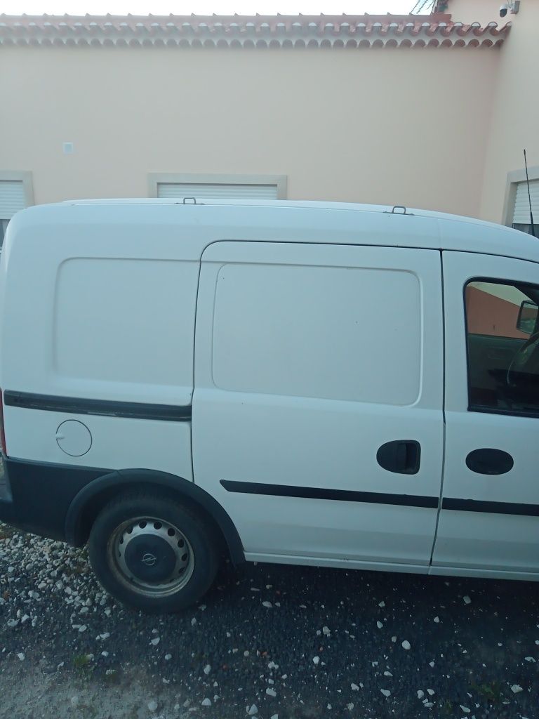 Opel combo 1.7...