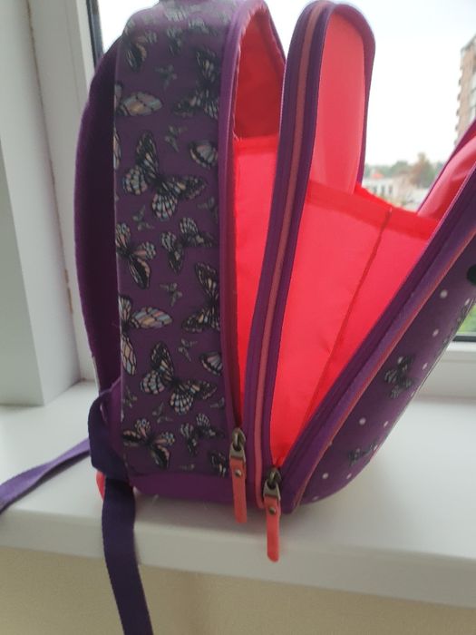 Рюкзак для дівчини
