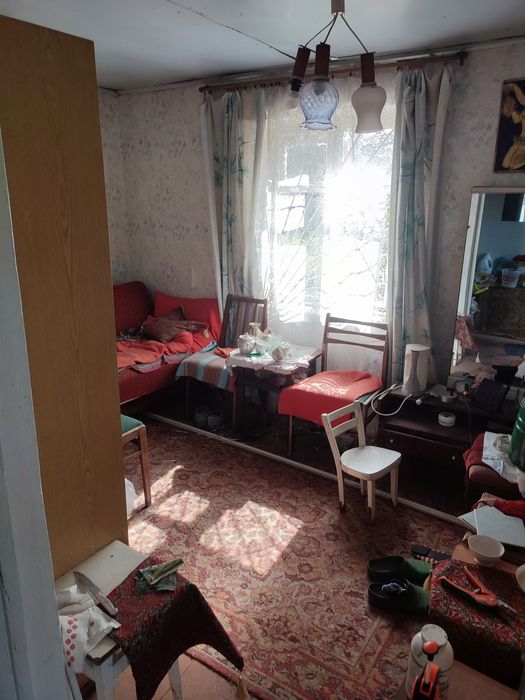 Продаж ділянка та дачний будинок вул.Набережна