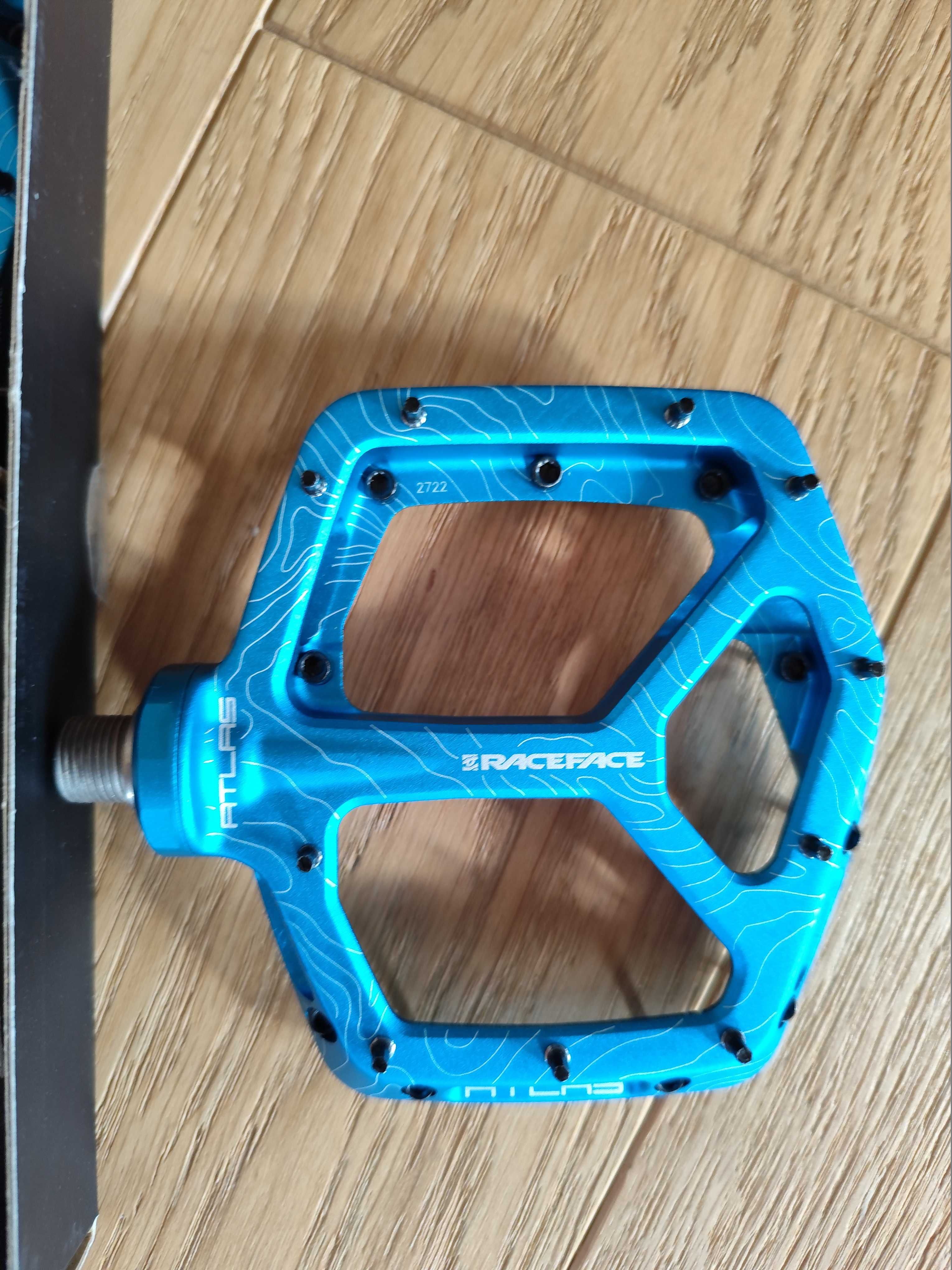 Pedały platformy Race Face Atlas 22 - nowe
