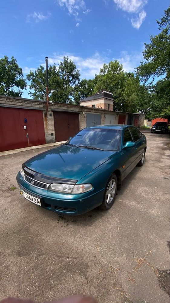 Mazda 626 Мазда 1.8 бензин