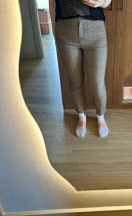 Spodnie garniturowe w kratke 36 reserved