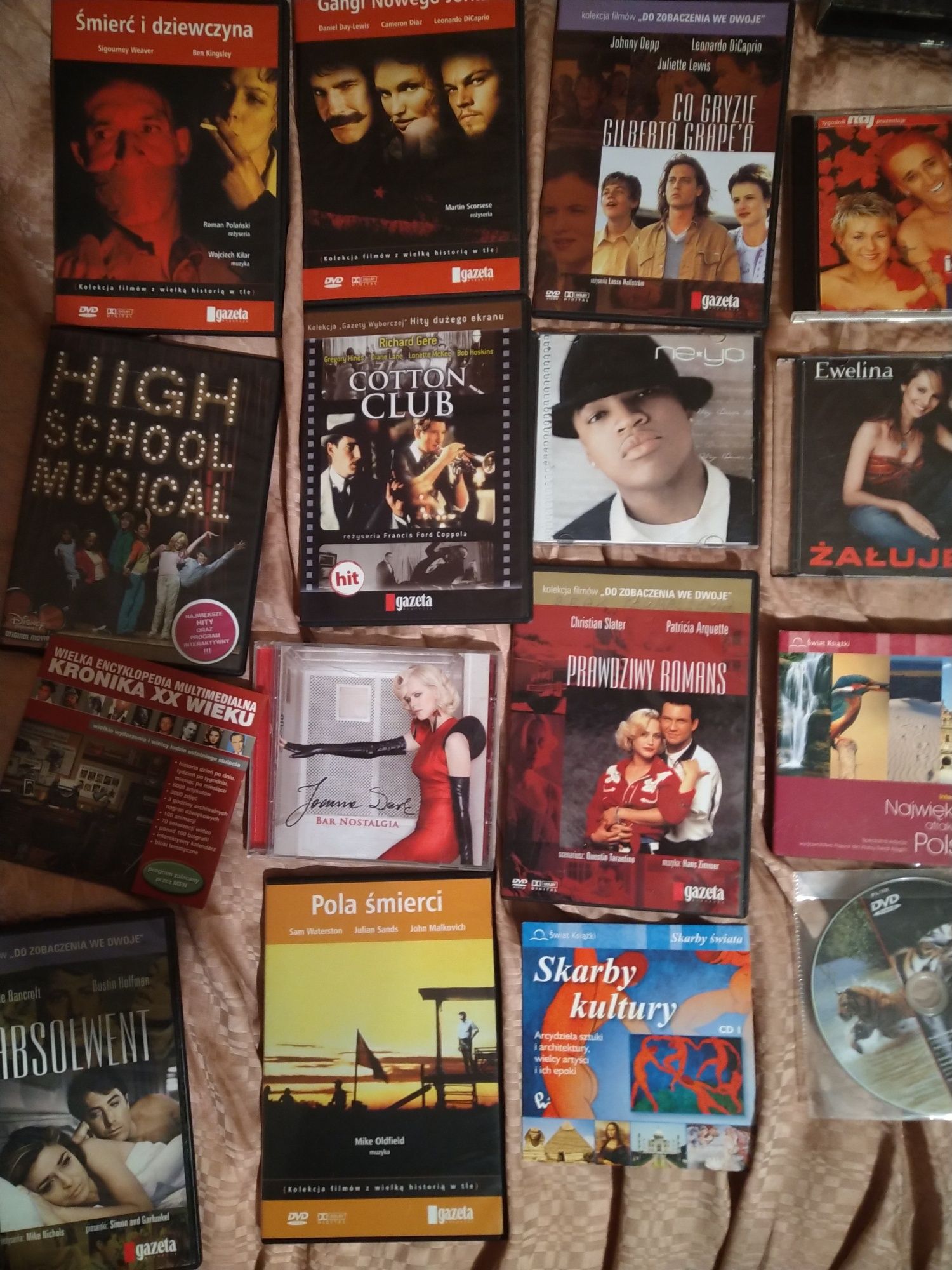 Filmy dvd, płyty CD, gry, kasety VHS, cały karton