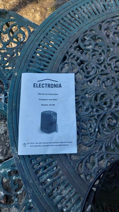 Fritadeira sem Óleo ELECTRONIA AF-89 – Airfryer – Excelente estado
