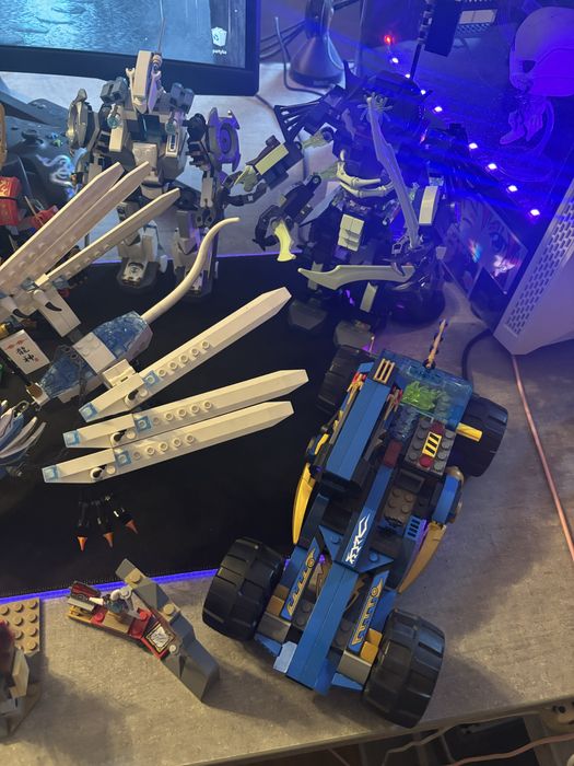 Lego ninjago spinnery, mechy pojazdy