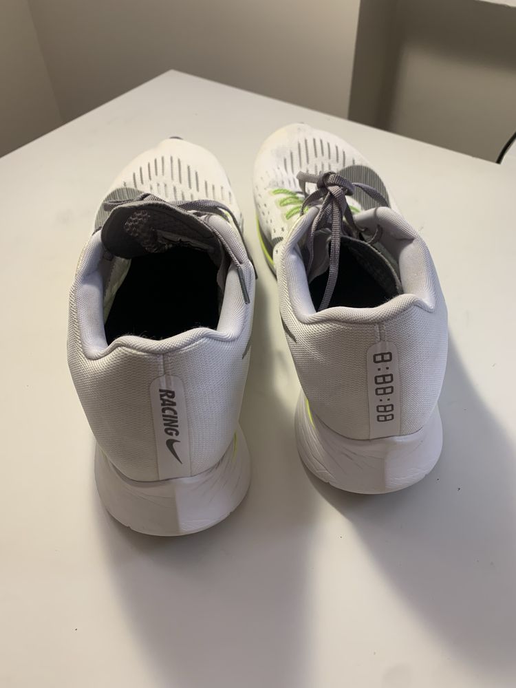 Бігові кросівки Nike оригінал zoom fly 880848-101