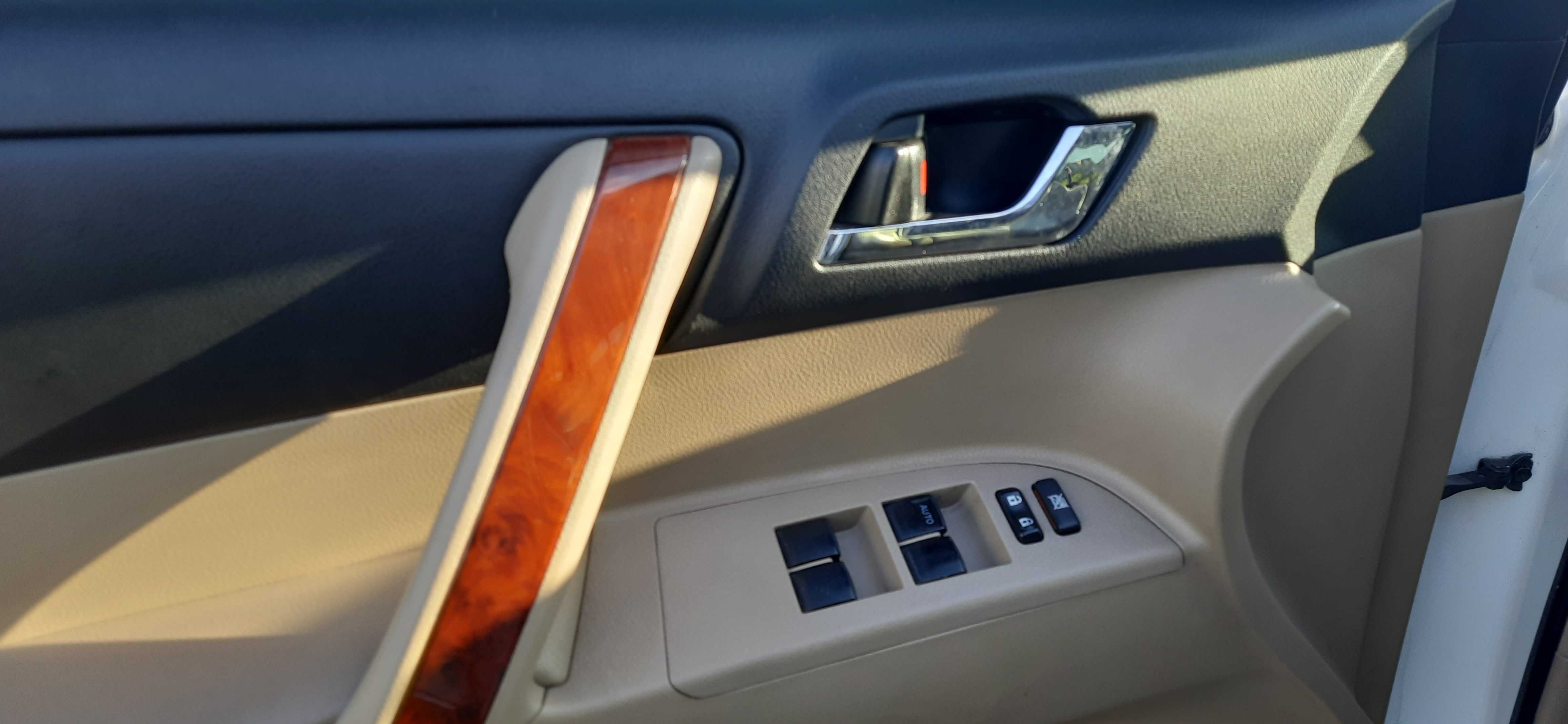 Toyota Highlander 2013