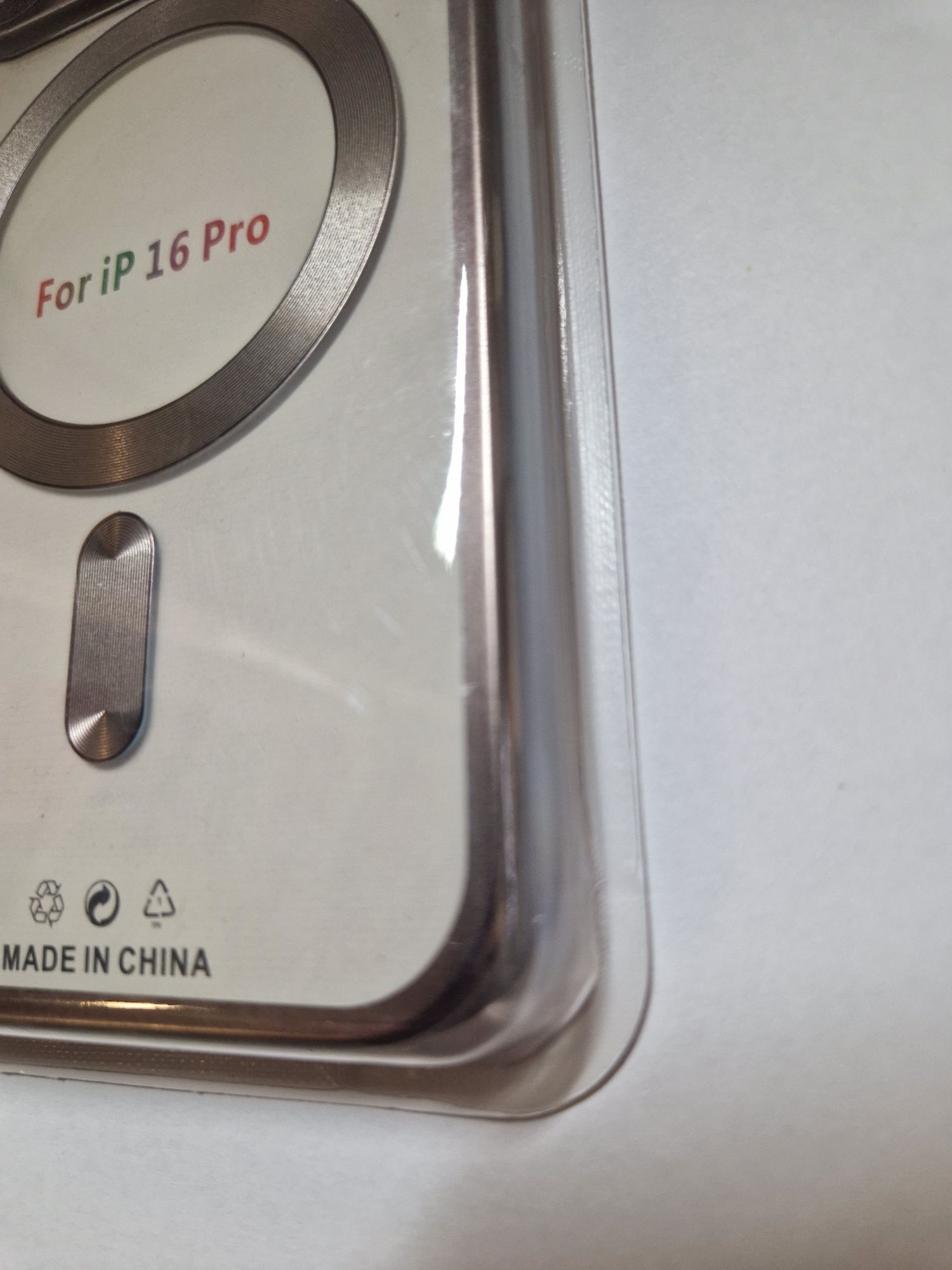 Metallic Magsafe Case do Iphone 16 Pro Tytan