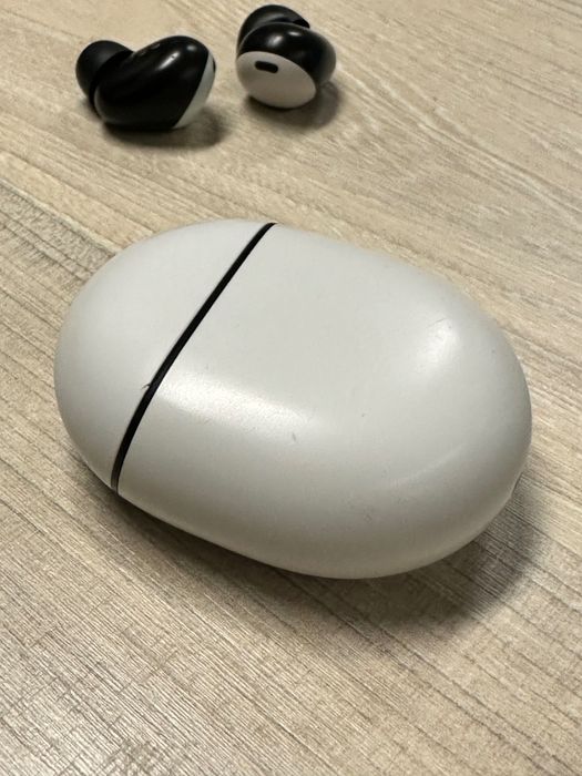Oferta! Google Pixel Buds Pro – różne kolory (Fog + Porcelana)