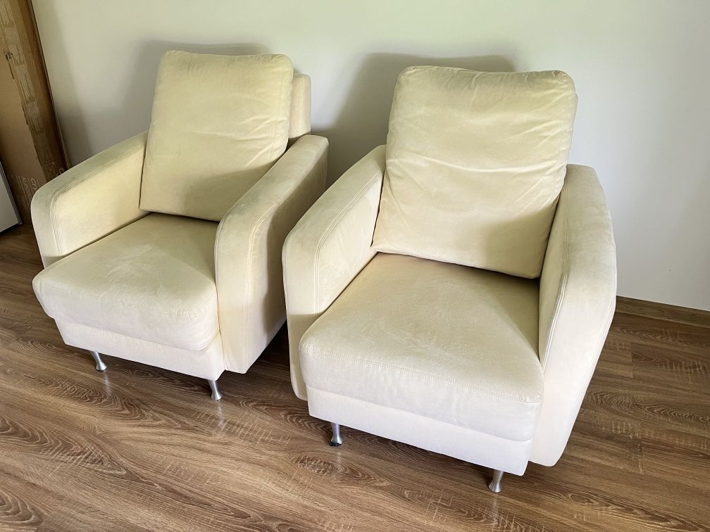 Zestaw wypoczynkowy sofa dwa fotele podnóżek