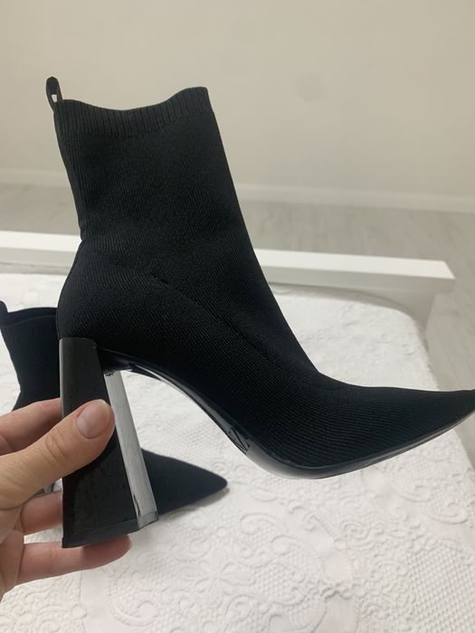 Ботінки Zara Ботильйони.