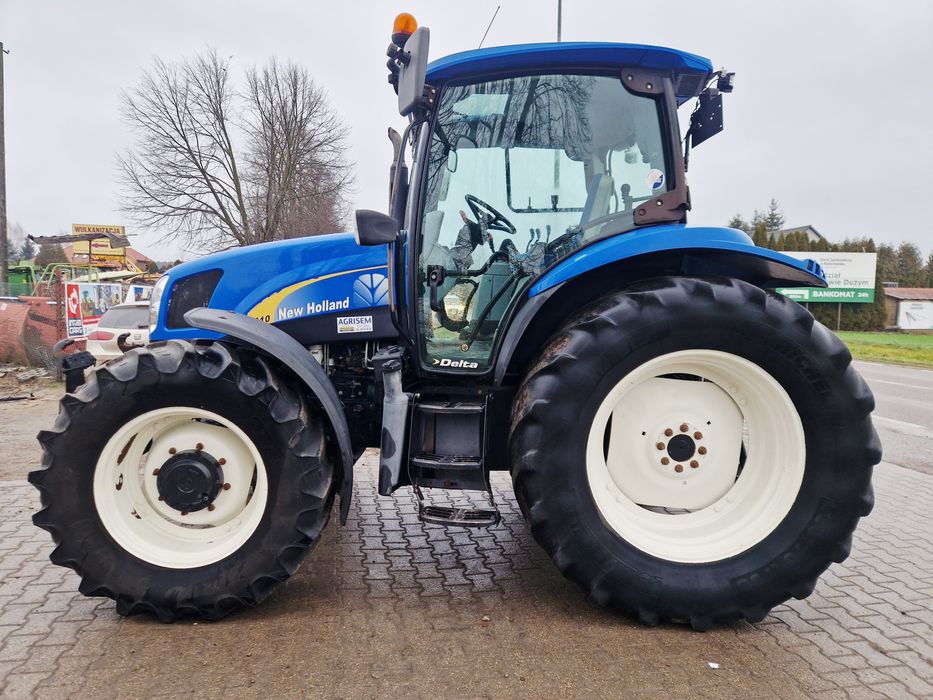 New Holland T6010 tuz bardzo ładny stan 4 cyl  case