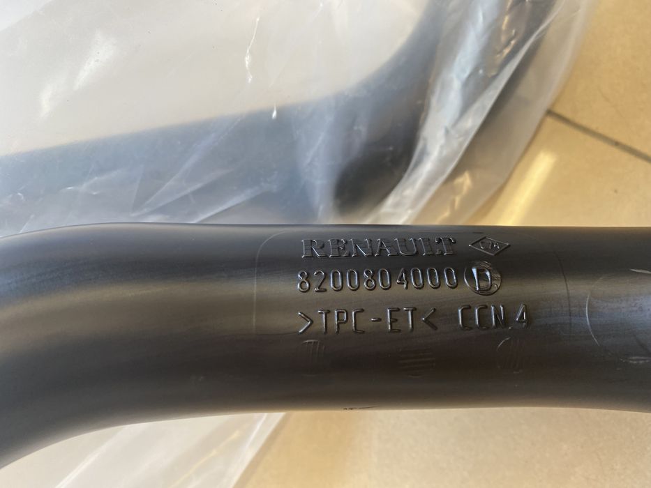 Патрубок интереулера для Renault Megane 3, Scenic 3 8200804000