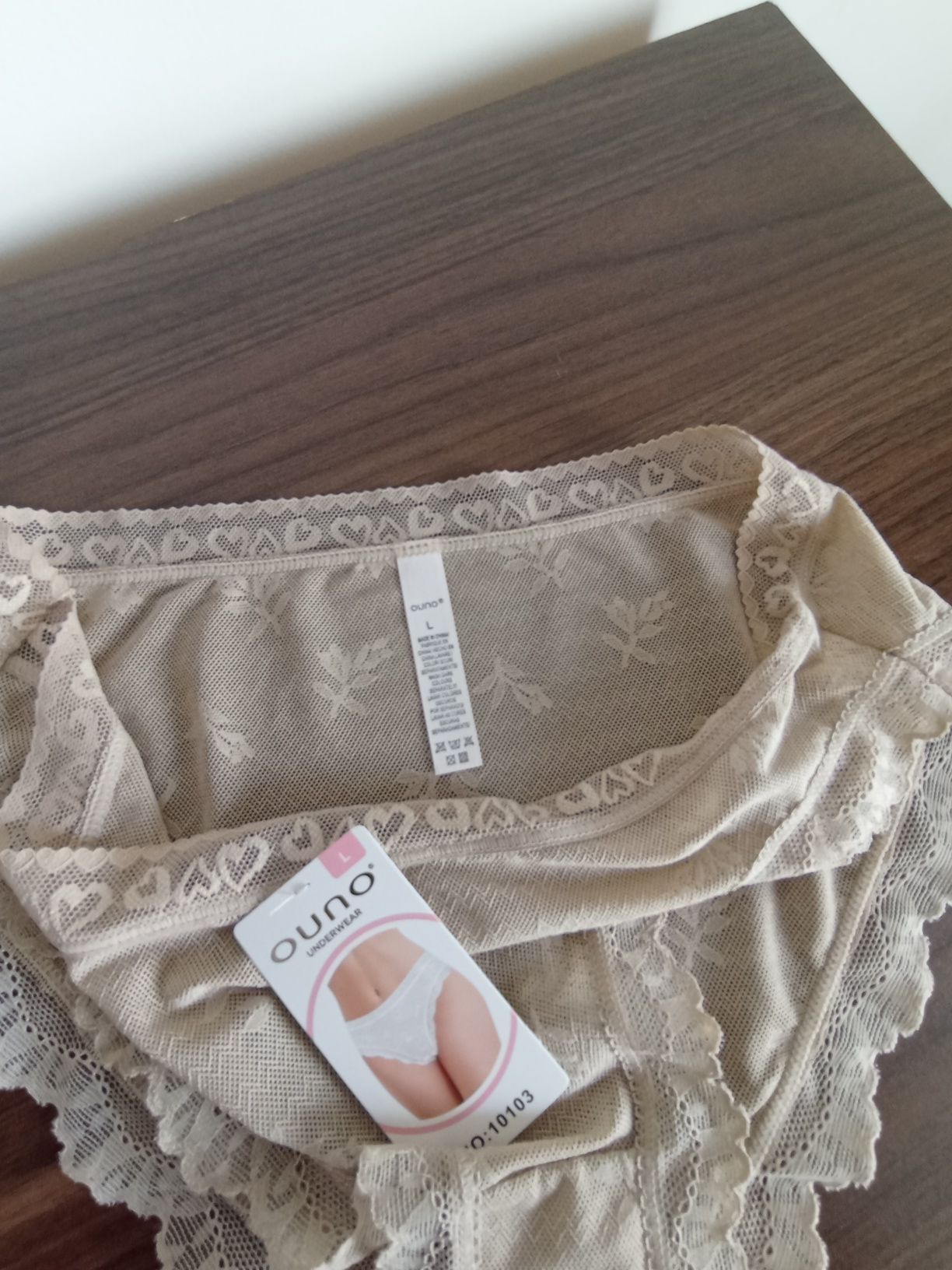 Zestaw 4 par nowych majtek koronkowe figi M L