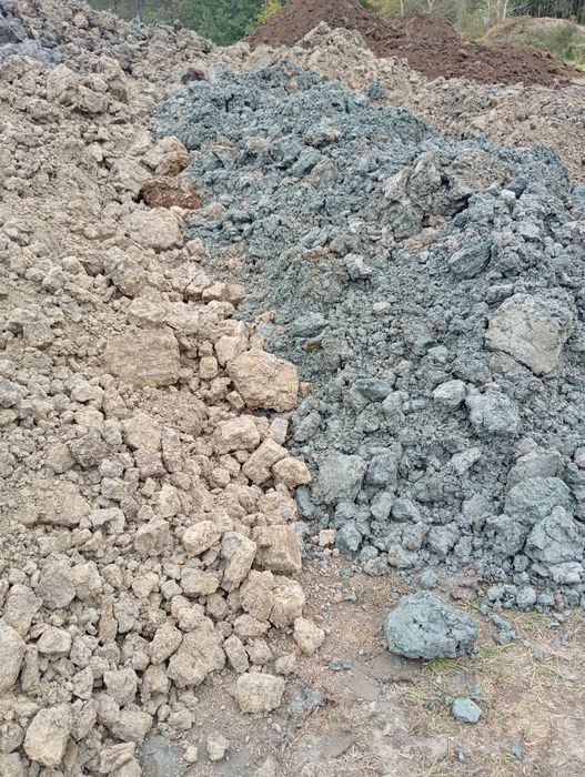 Sprzedam ziemię na podniesienie terenu duże ilości!