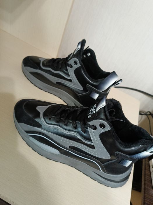 Нові Теплі ботінки 41 розмір