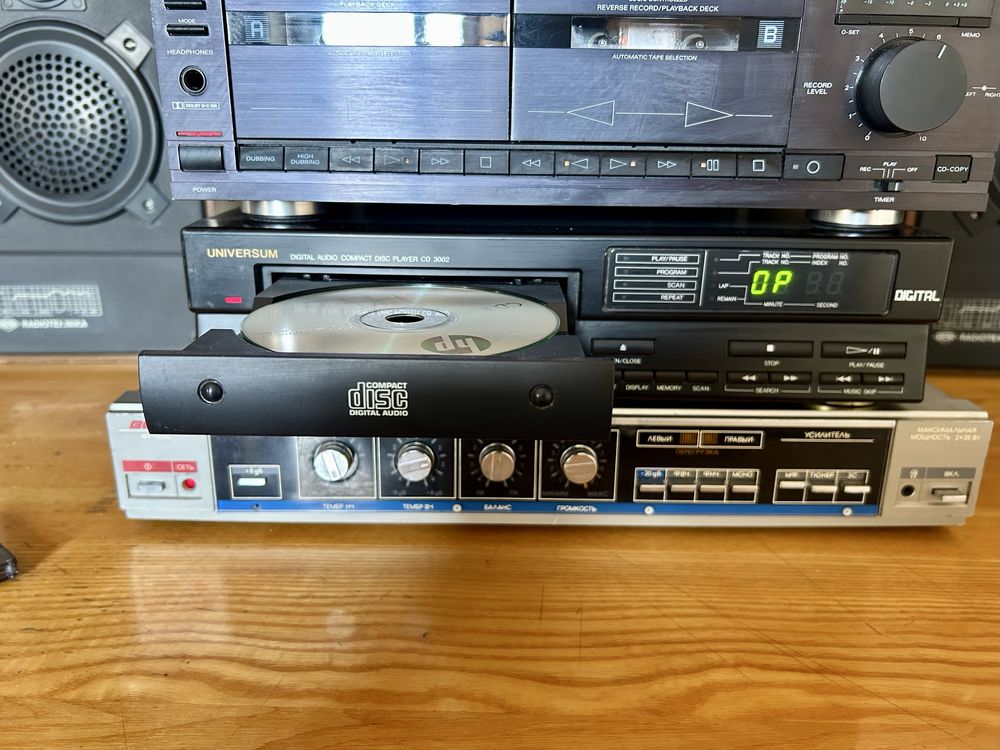Кассетная дека Grundig CCF 5300