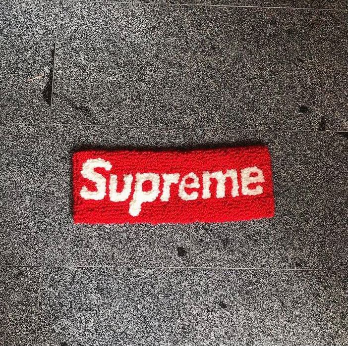 Supreme tapete personalizado