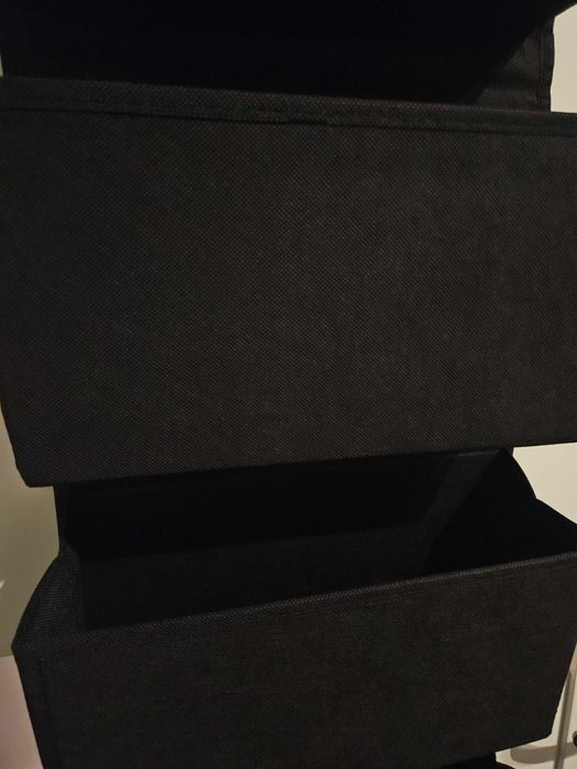 Wiszący organizer do powieszenia z 4 kieszeniami na drzwi czarny