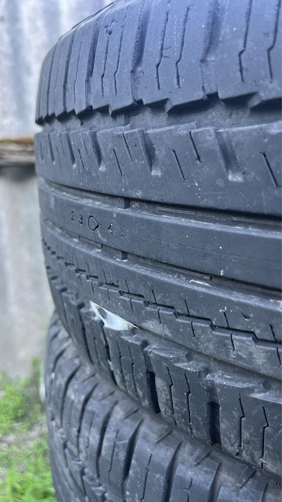 Летняя резина Nokian 235/55 R17