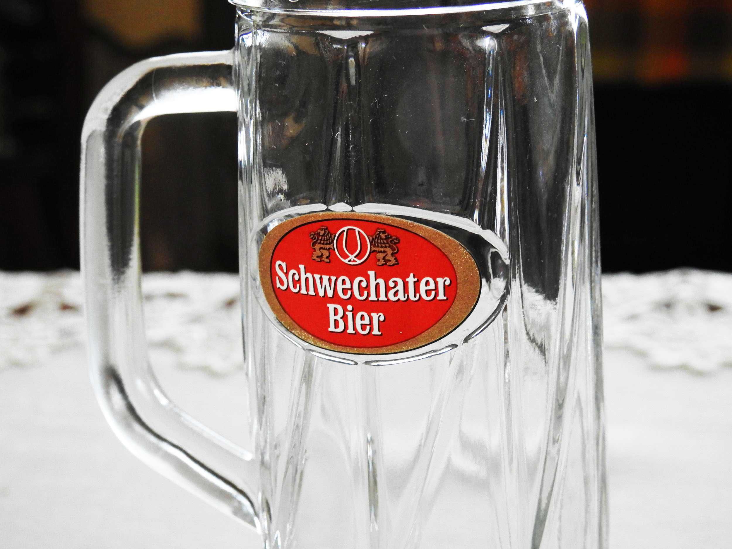 Kufle szklane do piwa Schwechater Bier