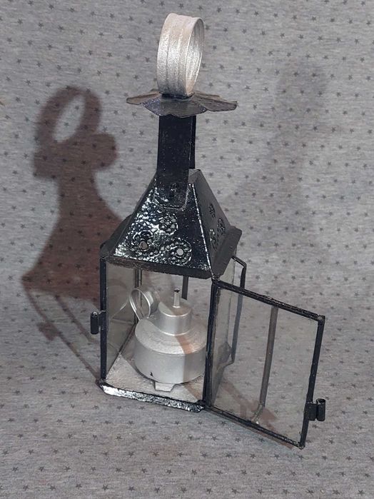 Candeia antiga em bom estado