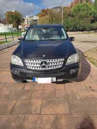 Vendo Jipe Mercedes ML 320 CDI 4 Matic impecável