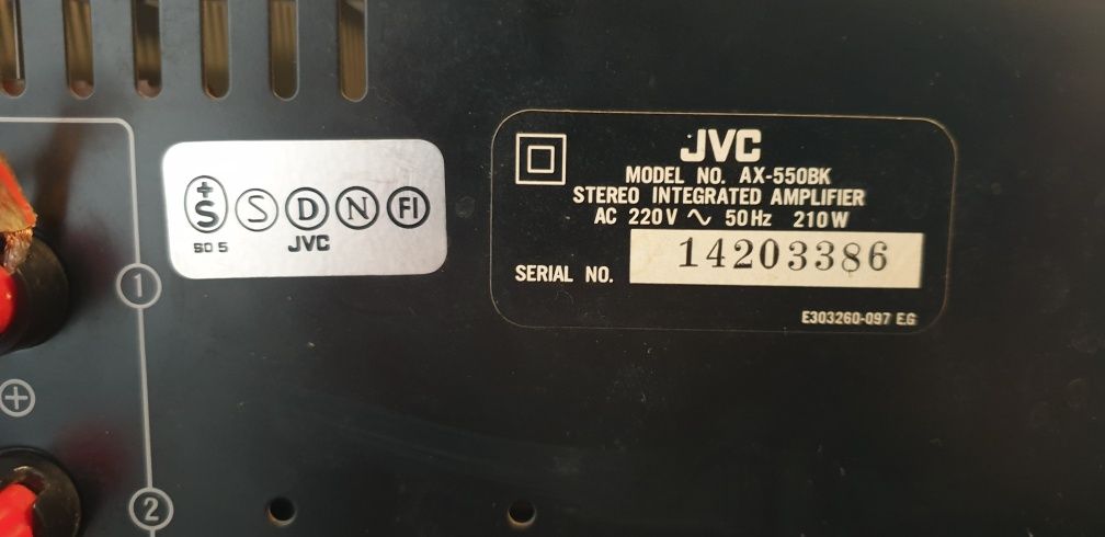 Wzmacniacz  JVC  AX-550