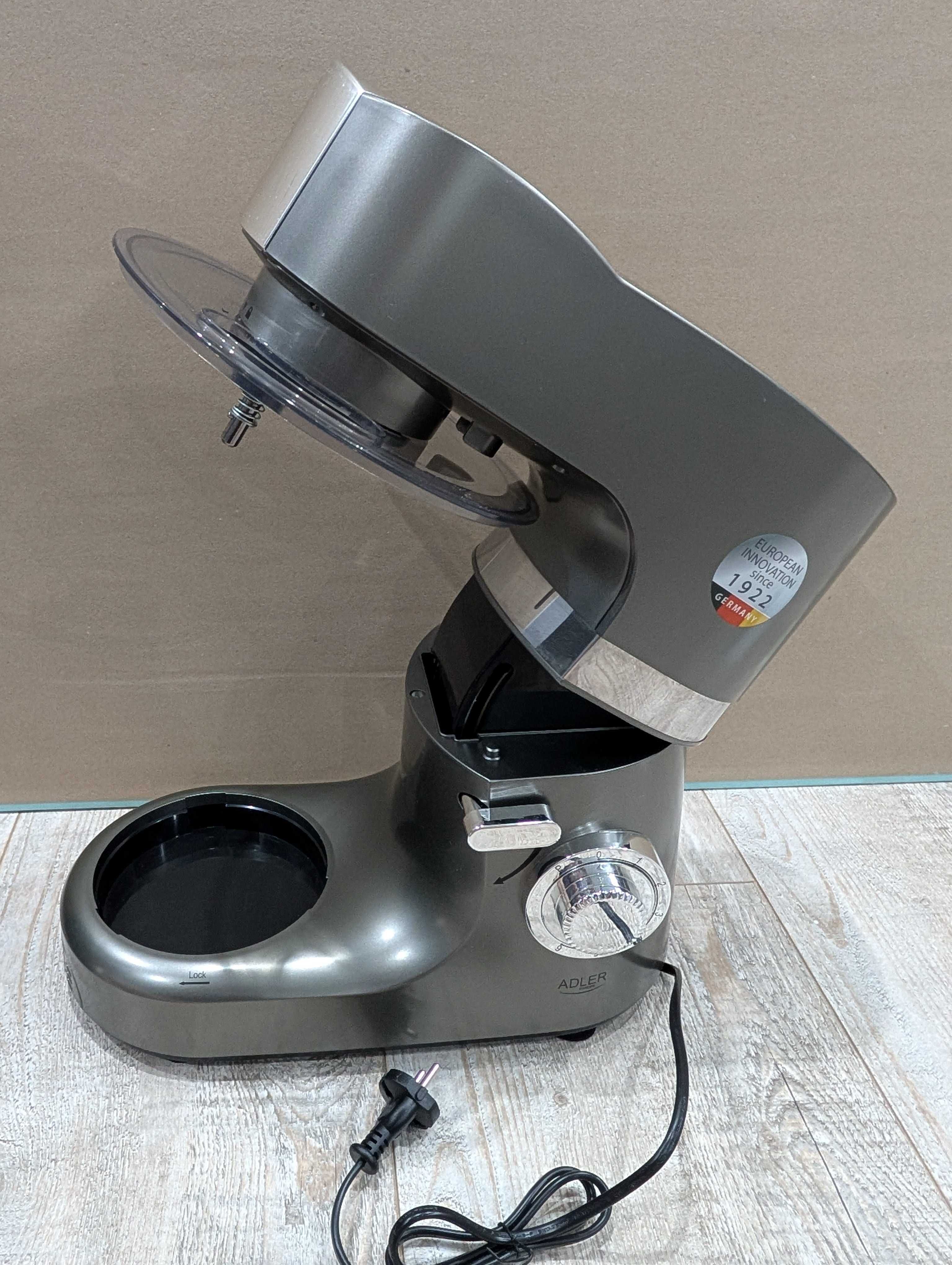 Robot planetarny 4w1 ADLER AD 2200W 7L