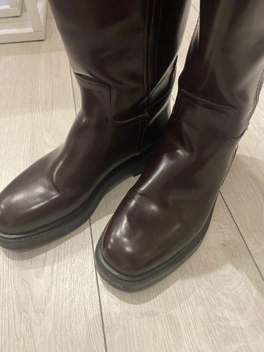 Kozaki damskie bordowe z Zary