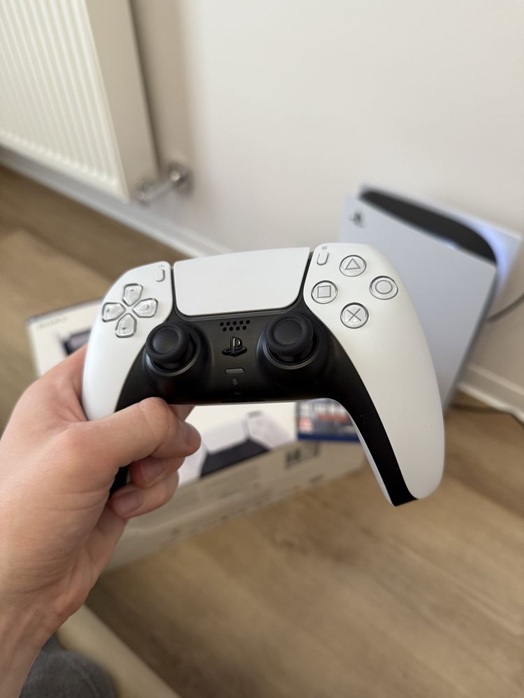 PlayStation 5 Blu-ray Ідеальний стан! 825 гб з дисководом