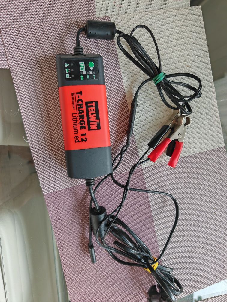 Зарядний пристрій Telwing 12V (для літій іонних батарей)