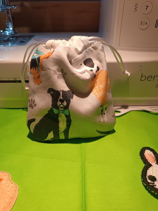 Bolsa e prendedor de chucha artesanal