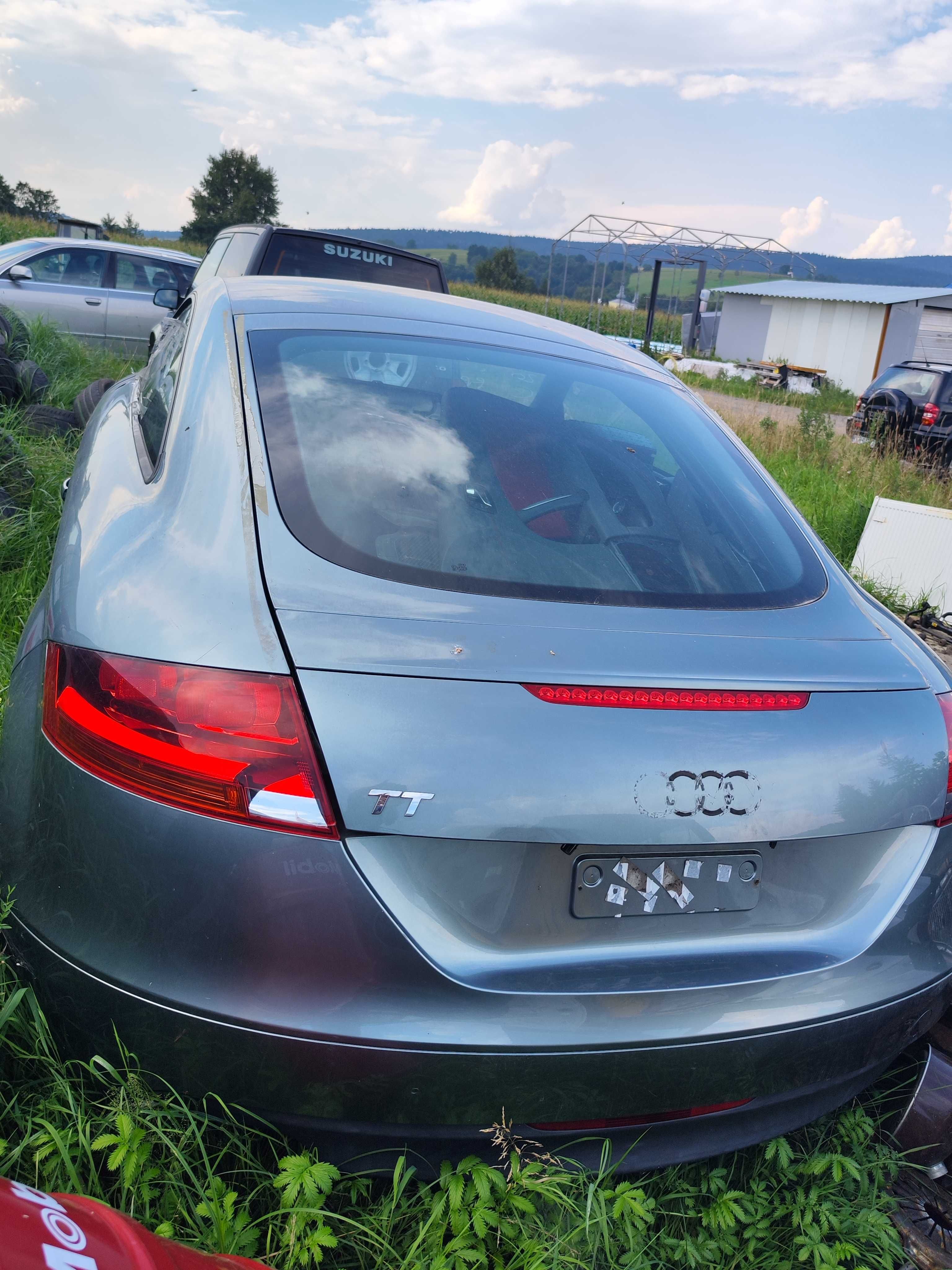 AUDI TT 8J karoseria bez przodu drzwi . klapa szyby Anglik