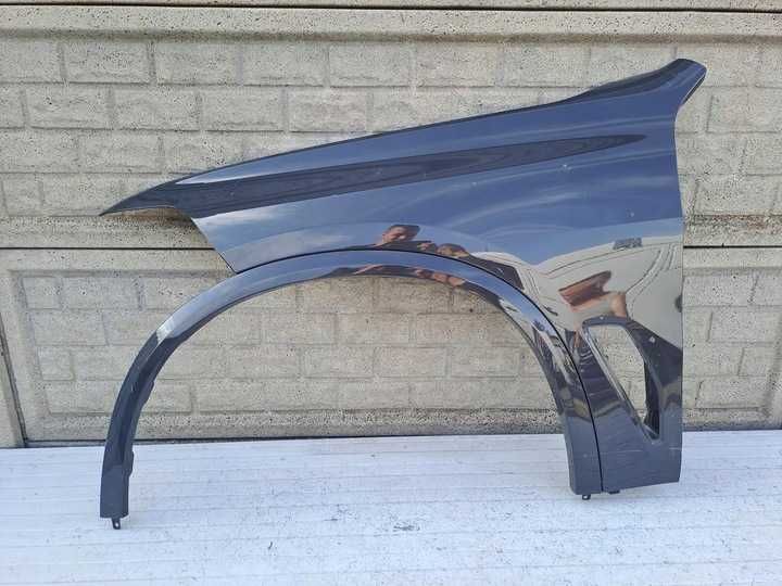 BMW X5 G05 крило ліве праве переднє  21016W040 7492376 7492363