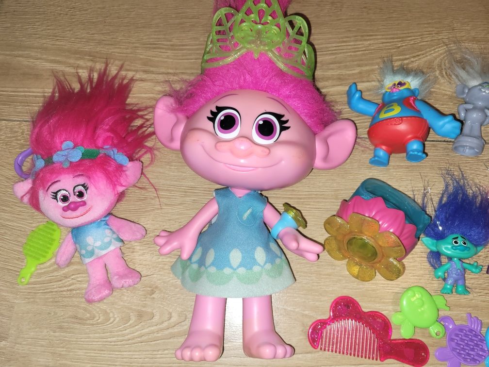 Zestaw Trolls Trolle Poppy śpiewająca