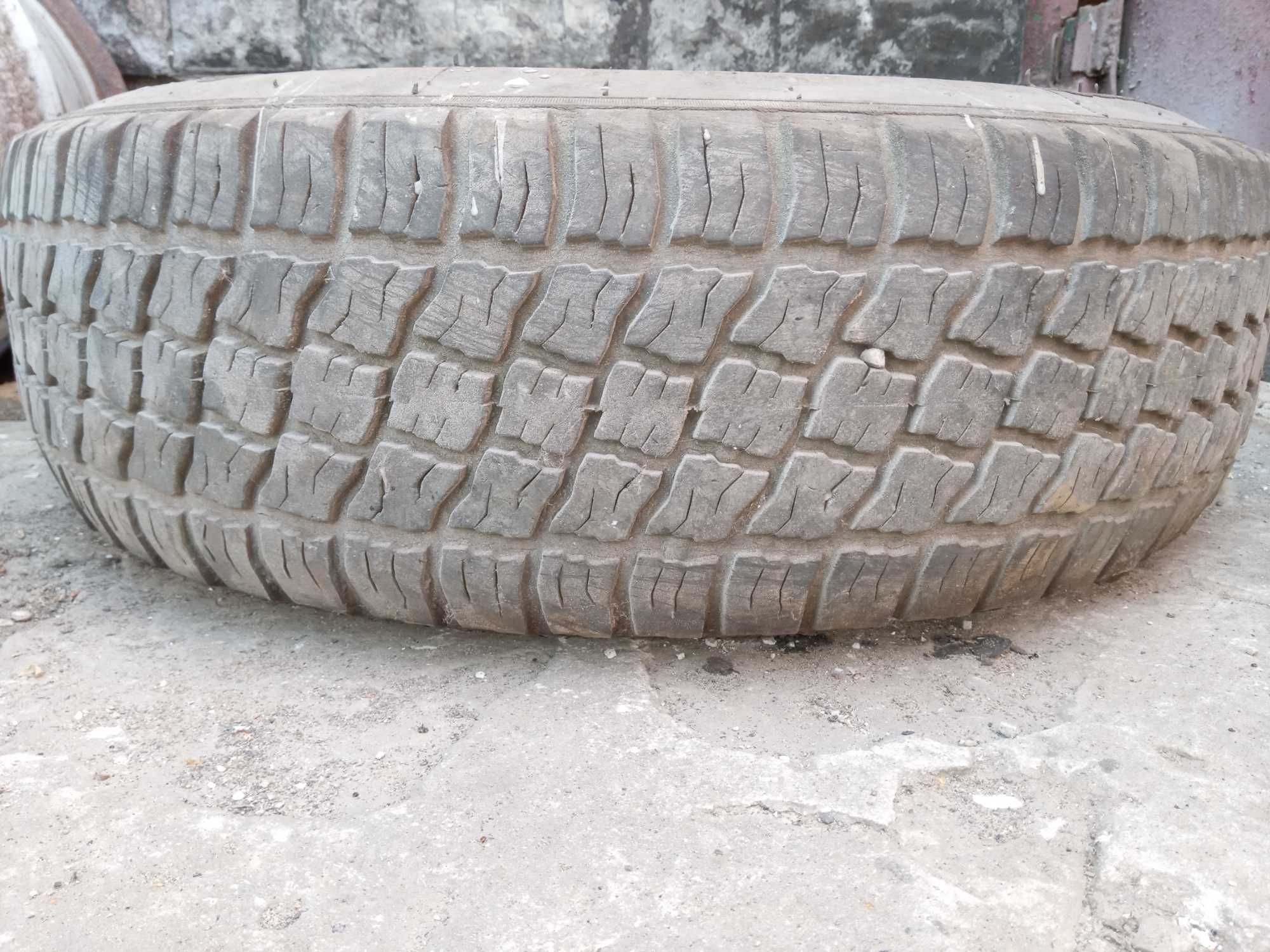 Колесо R16 УАЗ, диск + шина