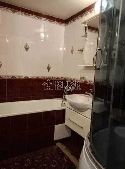 Продається велика 95 м. 3К квартира ХТЗ