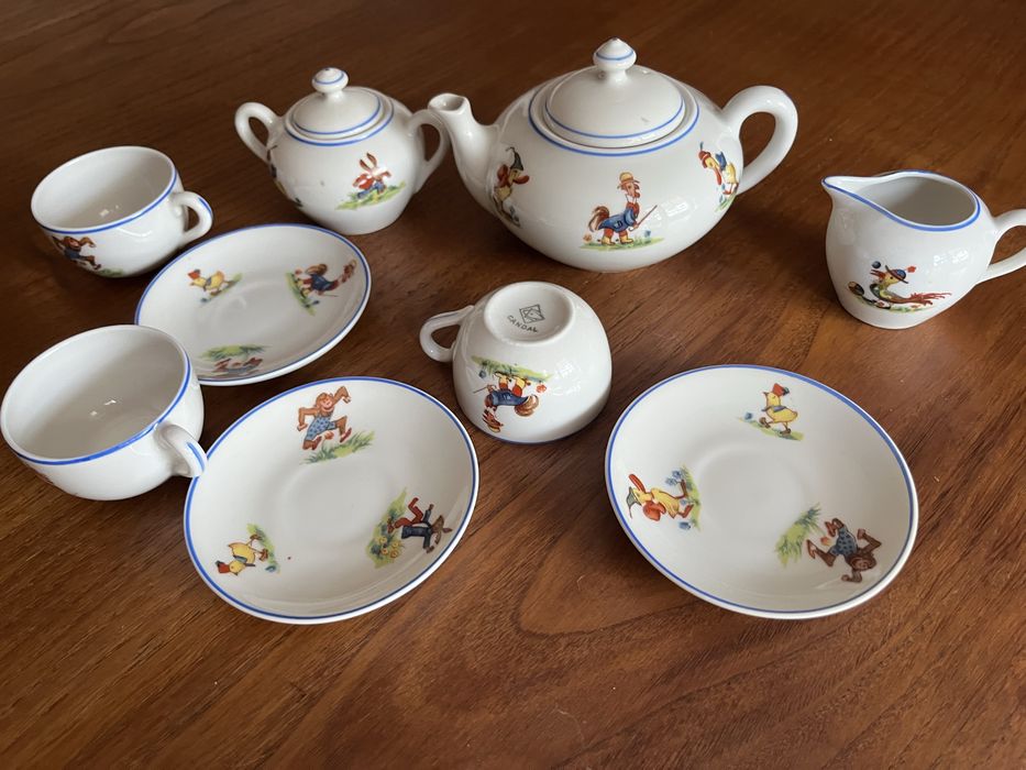 Serviço de chá de brincar de cerâmicado Candal