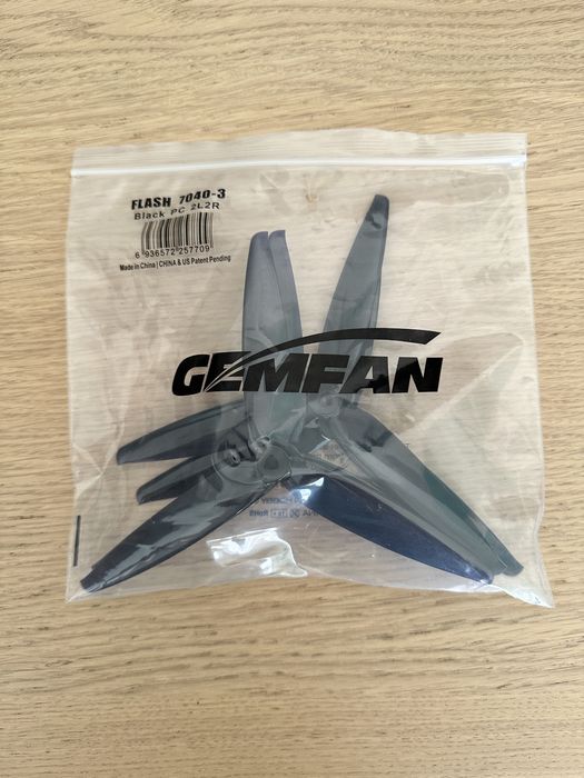 Gemfan Flash 7040 7-дюймовий 3-лопатевий 7X4X3 ПК CW CCW