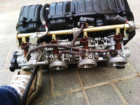Układ wtryskowy, wtryski, przepustnica Honda CBR 1000 SC57