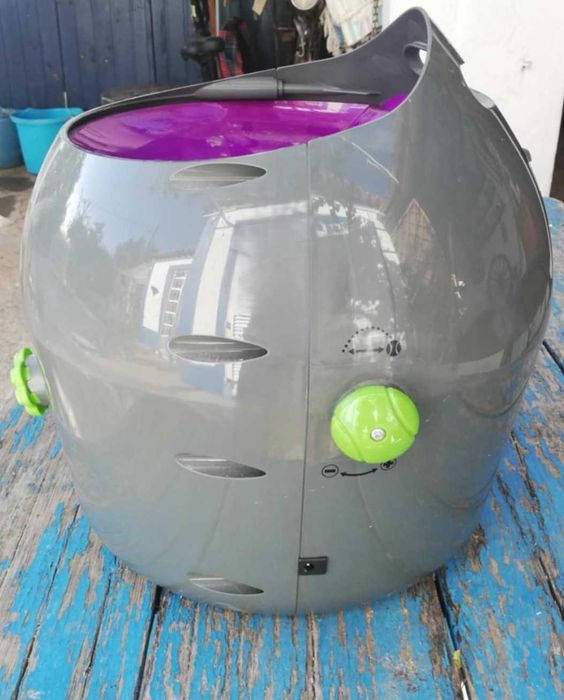 Lançador de bolas Pet Safe, como novo
